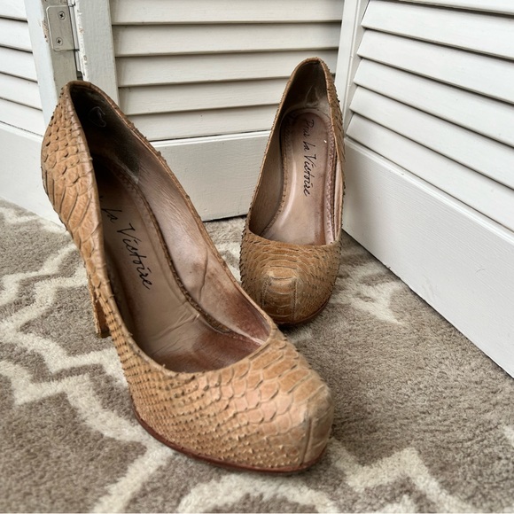 Pour La Victoire Irina Pump in Camel Rust - Picture 6 of 8